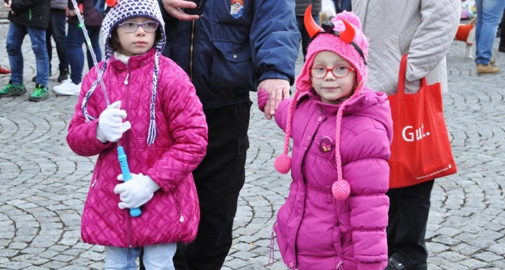 Advent LN -18.jpg
